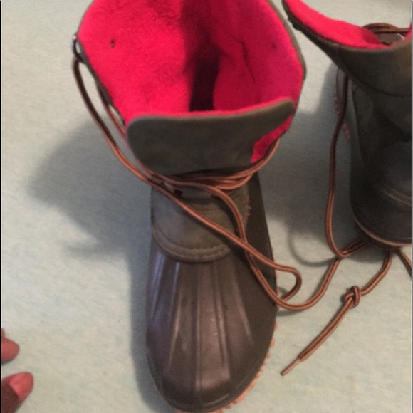 Booths - Picture 6 of 6